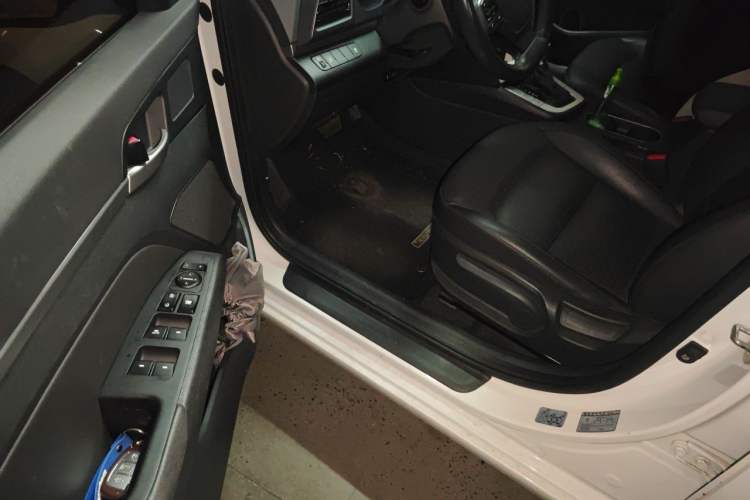 Used Hyundai Elantra (6th Generation / Lingdong) 2019 1.5L CVT ZhiXuan – Elite Version Driver Seat