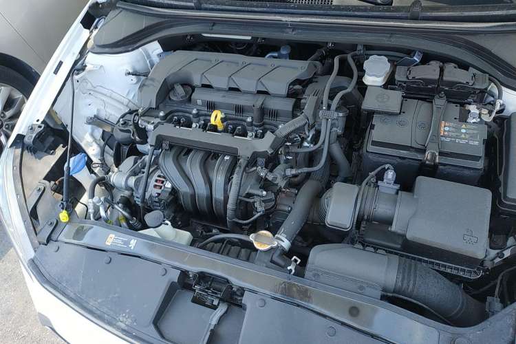 Used Hyundai Elantra (6th Generation / Lingdong) 2019 1.5L CVT ZhiXuan – Elite Version Engine Bay
