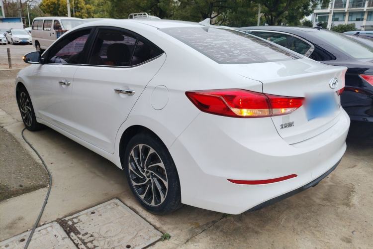 Used Hyundai Elantra (6th Generation / Lingdong) 2019 1.4T Dual-Clutch Xuan Dong · Dynamic Model Exterior 2