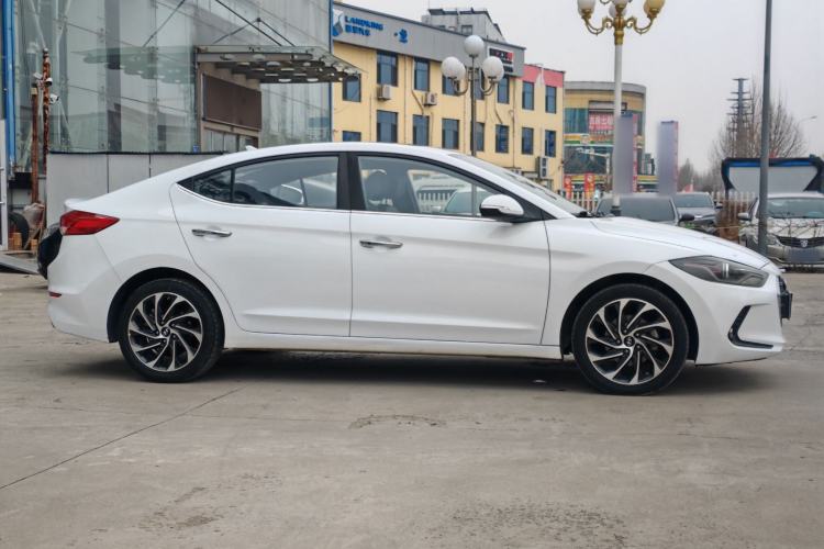 Used Hyundai Elantra (6th Generation / Lingdong) 2019 1.4T Dual-Clutch Xuan Dong · Dynamic Model Exterior 3
