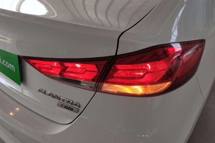 Used Hyundai Elantra (6th Generation / Lingdong) 2019 1.4T Dual-Clutch Xuan Dong · Dynamic Model Exterior 3