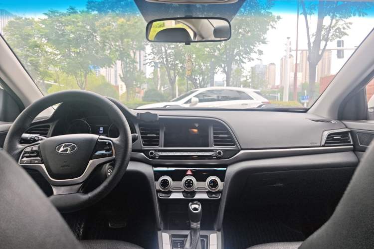 Used Hyundai Elantra (6th Generation / Lingdong) 2019 1.5L CVT ZhiXuan – Elite Version Exterior 4