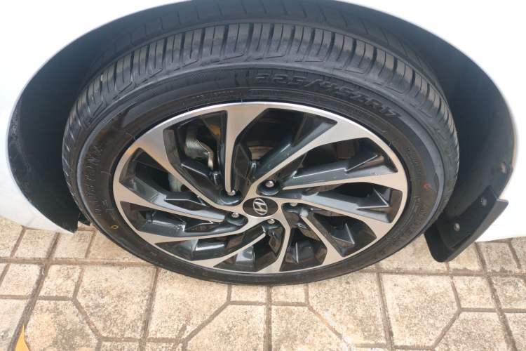 Used Hyundai Elantra (6th Generation / Lingdong) 2019 1.5L CVT ZhiXuan – Elite Version Exterior 4