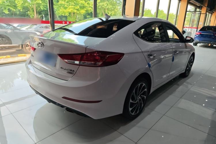 Used Hyundai Elantra (6th Generation / Lingdong) 2019 1.4T Dual-Clutch Xuan Dong · Dynamic Model Exterior 4