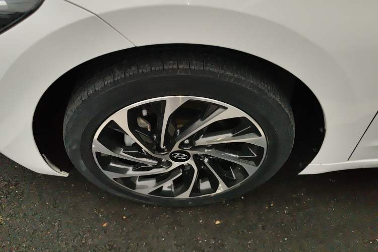 Used Hyundai Elantra (6th Generation / Lingdong) 2019 1.5L CVT ZhiXuan – Elite Version Exterior 4