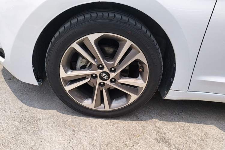 Used Hyundai Elantra (6th Generation / Lingdong) 2019 1.5L CVT ZhiXuan – Elite Version Exterior 4