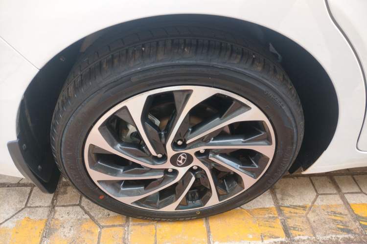 Used Hyundai Elantra (6th Generation / Lingdong) 2019 1.5L CVT ZhiXuan – Elite Version Exterior 5