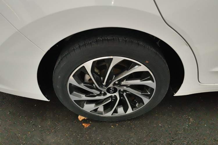 Used Hyundai Elantra (6th Generation / Lingdong) 2019 1.5L CVT ZhiXuan – Elite Version Exterior 5