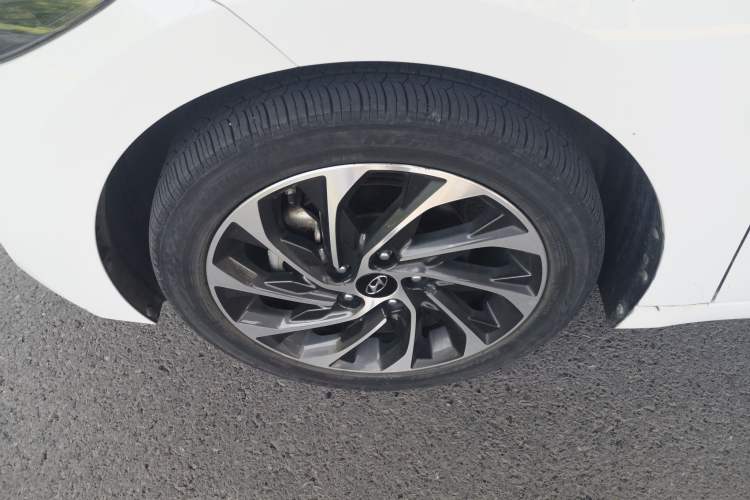 Used Hyundai Elantra (6th Generation / Lingdong) 2019 1.4T Dual-Clutch Xuan Dong · Dynamic Model Exterior 7