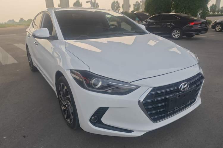 Used Hyundai Elantra (6th Generation / Lingdong) 2019 1.4T Dual-Clutch Xuan Dong · Dynamic Model Front Right 45 Deg