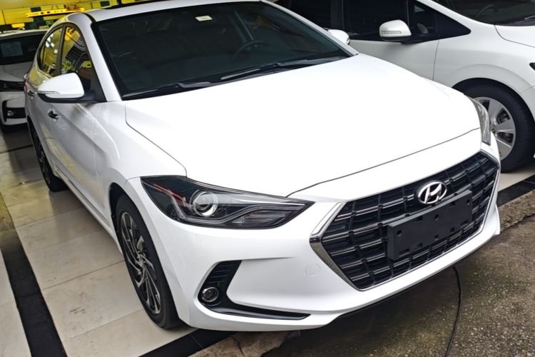 Used Hyundai Elantra (6th Generation / Lingdong) 2019 1.5L CVT ZhiXuan – Elite Version Front Right 45 Deg