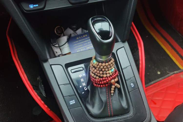 Used Hyundai Elantra (6th Generation / Lingdong) 2019 1.4T Dual-Clutch Xuan Dong · Dynamic Model Gear Lever