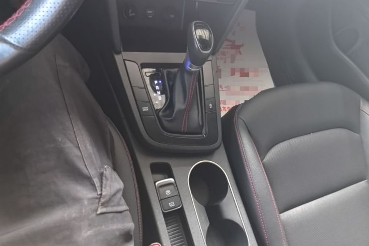 Used Hyundai Elantra (6th Generation / Lingdong) 2019 1.4T Dual-Clutch Xuan Dong · Dynamic Model Gear Lever