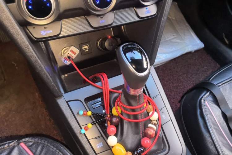 Used Hyundai Elantra (6th Generation / Lingdong) 2019 1.4T Dual-Clutch Xuan Dong · Dynamic Model Gear Lever