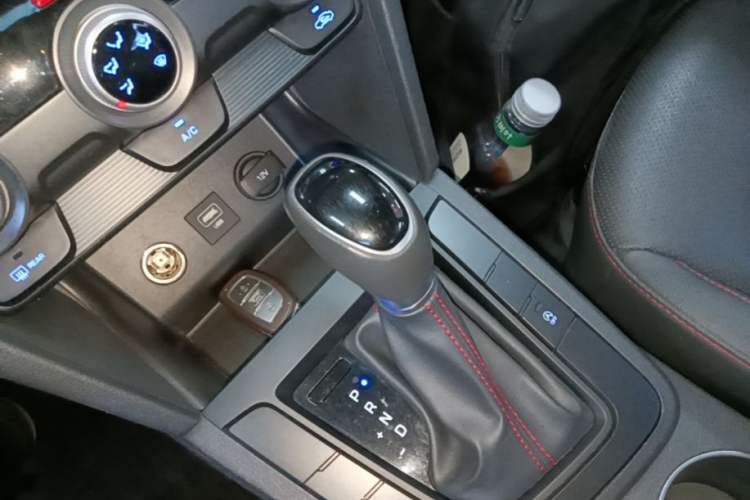 Used Hyundai Elantra (6th Generation / Lingdong) 2019 1.4T Dual-Clutch Xuan Dong · Dynamic Model Gear Lever