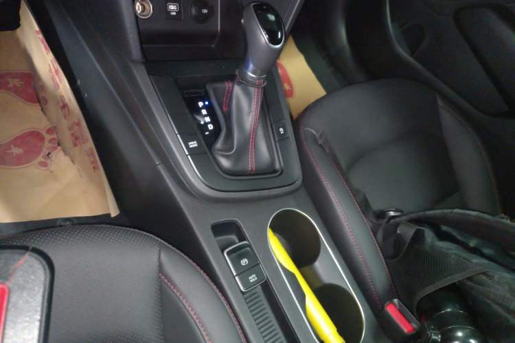 Used Hyundai Elantra (6th Generation / Lingdong) 2019 1.4T Dual-Clutch Xuan Dong · Dynamic Model Gear Lever