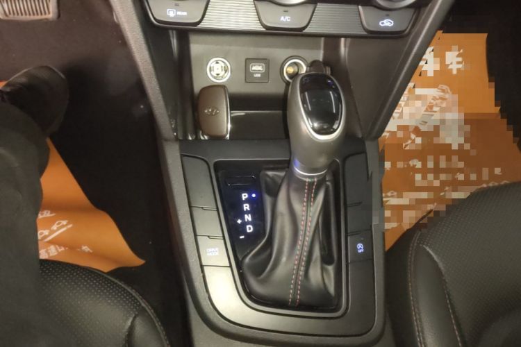 Used Hyundai Elantra (6th Generation / Lingdong) 2019 1.4T Dual-Clutch Xuan Dong · Dynamic Model Gear Lever
