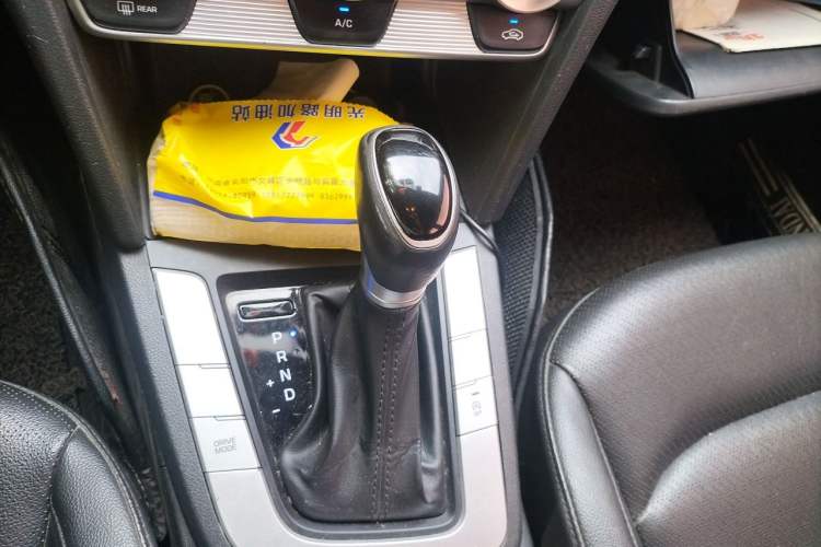 Used Hyundai Elantra (6th Generation / Lingdong) 2019 1.5L CVT Smart & Luxurious Trim Gear Lever