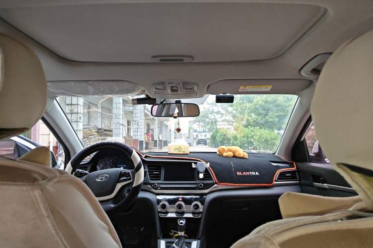 Used Hyundai Elantra (6th Generation / Lingdong) 2019 1.5L CVT ZhiXuan – Elite Version Headliner