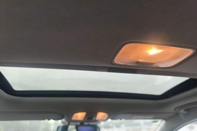 Used Hyundai Elantra (6th Generation / Lingdong) 2019 1.5L CVT ZhiXuan – Elite Version Headliner
