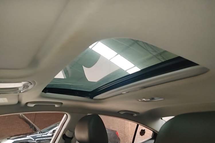 Used Hyundai Elantra (6th Generation / Lingdong) 2019 1.5L CVT ZhiXuan – Elite Version Headliner