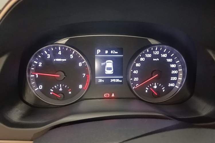Used Hyundai Elantra (6th Generation / Lingdong) 2019 1.5L CVT ZhiXuan – Elite Version Instrument Cluster