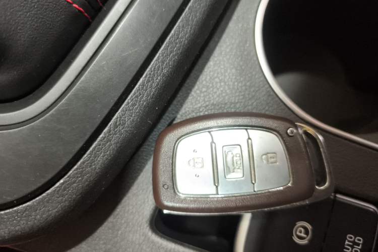 Used Hyundai Elantra (6th Generation / Lingdong) 2019 1.4T Dual-Clutch Xuan Dong · Dynamic Model Interior 1