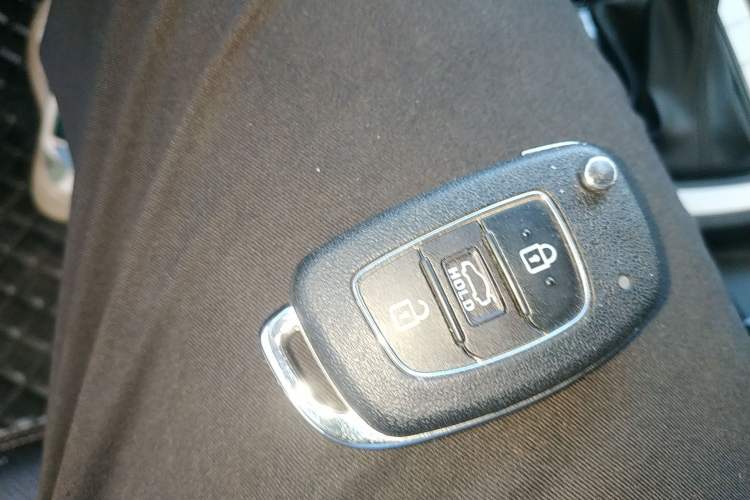Used Hyundai Elantra (6th Generation / Lingdong) 2019 1.5L CVT ZhiXuan – Elite Version Interior 1