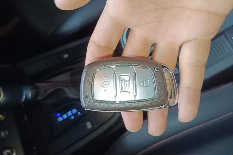 Used Hyundai Elantra (6th Generation / Lingdong) 2019 1.4T Dual-Clutch Xuan Dong · Dynamic Model Interior 1