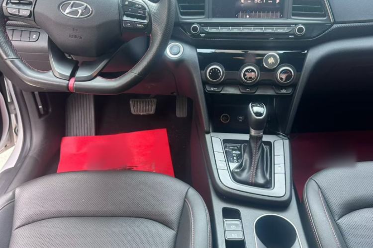 Used Hyundai Elantra (6th Generation / Lingdong) 2019 1.4T Dual-Clutch Xuan Dong · Dynamic Model Interior 2