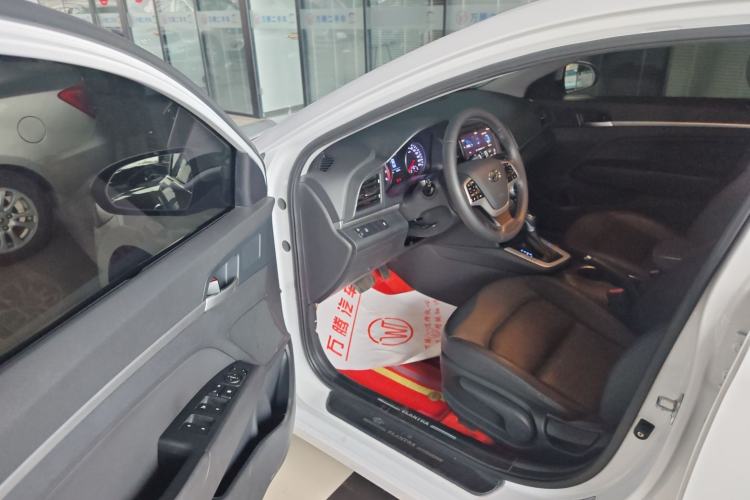 Used Hyundai Elantra (6th Generation / Lingdong) 2019 1.5L CVT ZhiXuan – Elite Version Interior 2