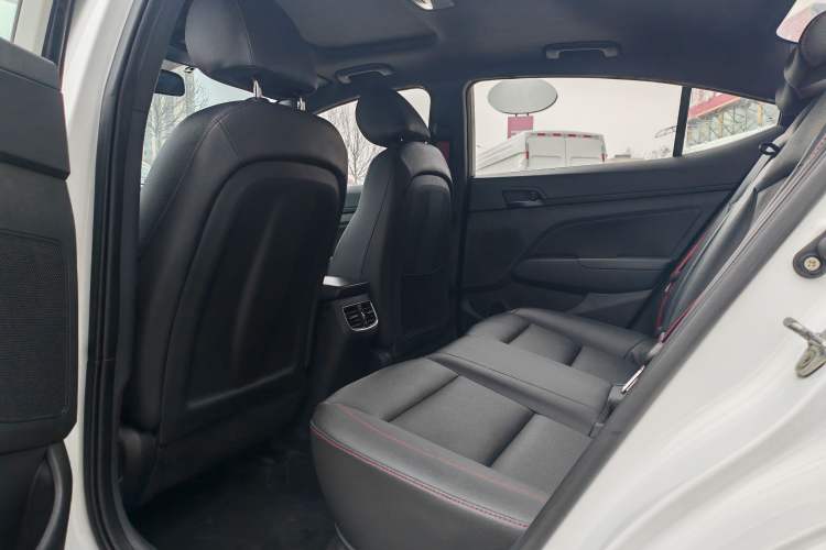 Used Hyundai Elantra (6th Generation / Lingdong) 2019 1.4T Dual-Clutch Xuan Dong · Dynamic Model Interior 2
