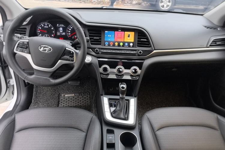 Used Hyundai Elantra (6th Generation / Lingdong) 2019 1.5L CVT ZhiXuan – Elite Version Interior 2