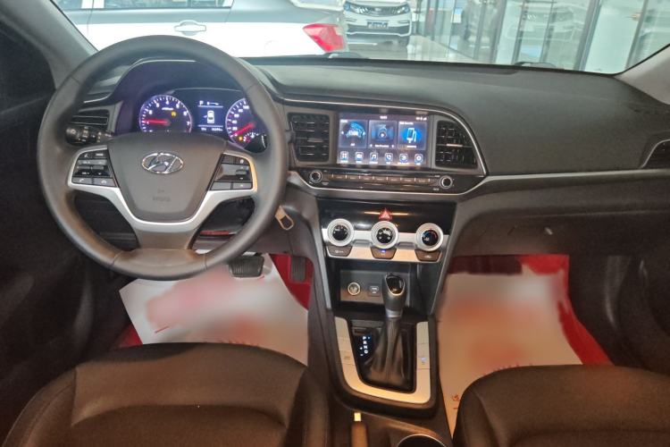 Used Hyundai Elantra (6th Generation / Lingdong) 2019 1.5L CVT ZhiXuan – Elite Version Interior 3