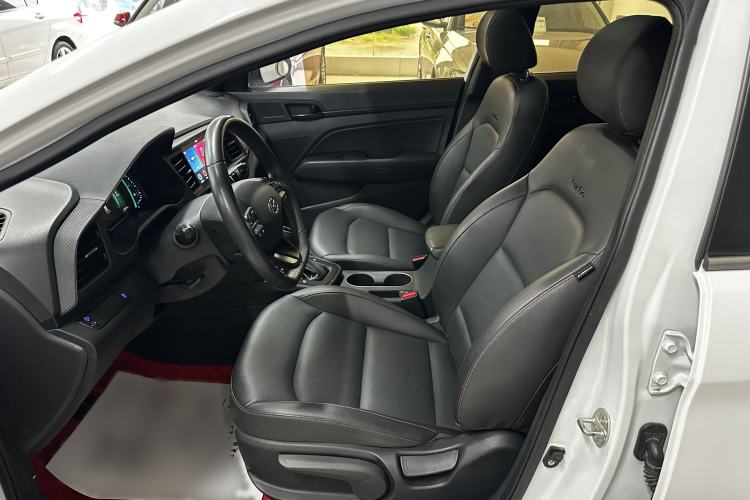 Used Hyundai Elantra (6th Generation / Lingdong) 2019 1.4T Dual-Clutch Xuan Dong · Dynamic Model Interior 3