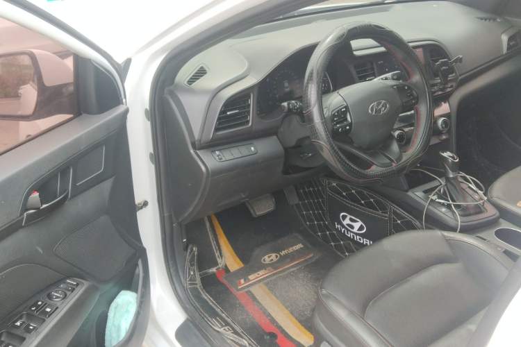 Used Hyundai Elantra (6th Generation / Lingdong) 2019 1.4T Dual-Clutch Xuan Dong · Dynamic Model Interior 3