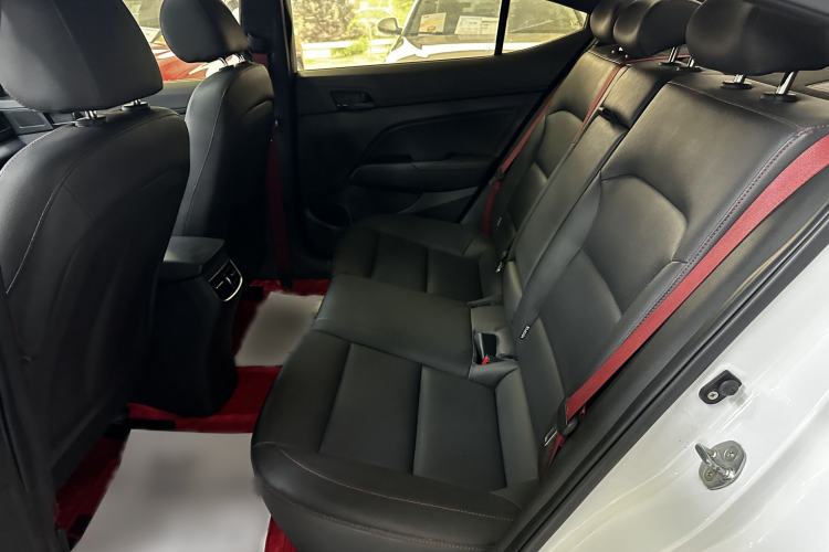Used Hyundai Elantra (6th Generation / Lingdong) 2019 1.4T Dual-Clutch Xuan Dong · Dynamic Model Interior 4