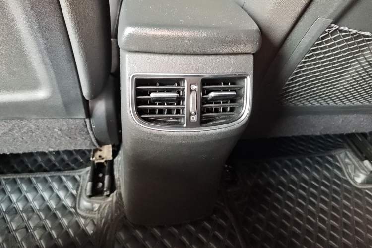 Used Hyundai Elantra (6th Generation / Lingdong) 2019 1.4T Dual-Clutch Xuan Dong · Dynamic Model Interior 4