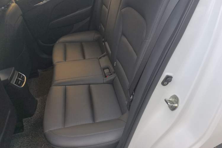 Used Hyundai Elantra (6th Generation / Lingdong) 2019 1.5L CVT ZhiXuan – Elite Version Interior 4