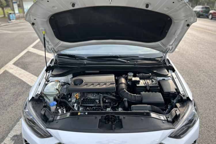 Used Hyundai Elantra (6th Generation / Lingdong) 2019 1.4T Dual-Clutch Xuan Dong · Dynamic Model Interior 5