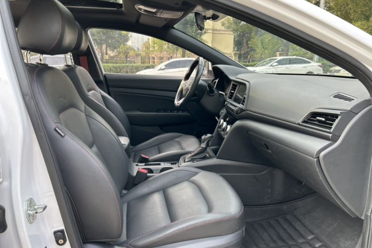 Used Hyundai Elantra (6th Generation / Lingdong) 2019 1.4T Dual-Clutch Xuan Dong · Dynamic Model Interior 6