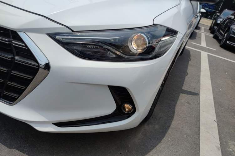 Used Hyundai Elantra (6th Generation / Lingdong) 2019 1.5L CVT ZhiXuan – Elite Version Left Front Headlight