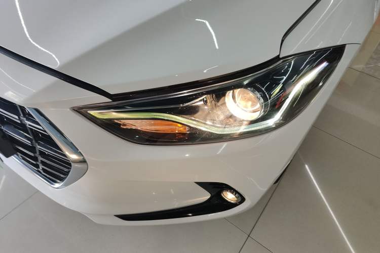 Used Hyundai Elantra (6th Generation / Lingdong) 2019 1.4T Dual-Clutch Xuan Dong · Dynamic Model Left Front Headlight