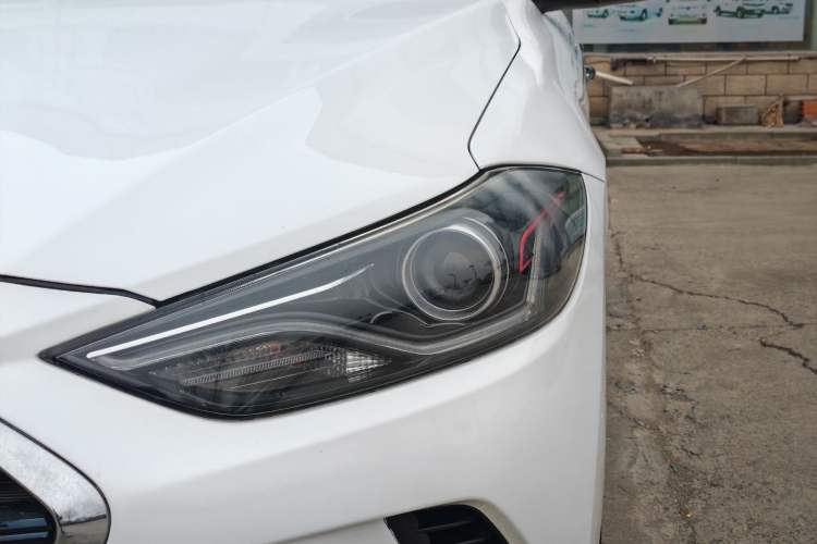 Used Hyundai Elantra (6th Generation / Lingdong) 2019 1.4T Dual-Clutch Xuan Dong · Dynamic Model Left Front Headlight