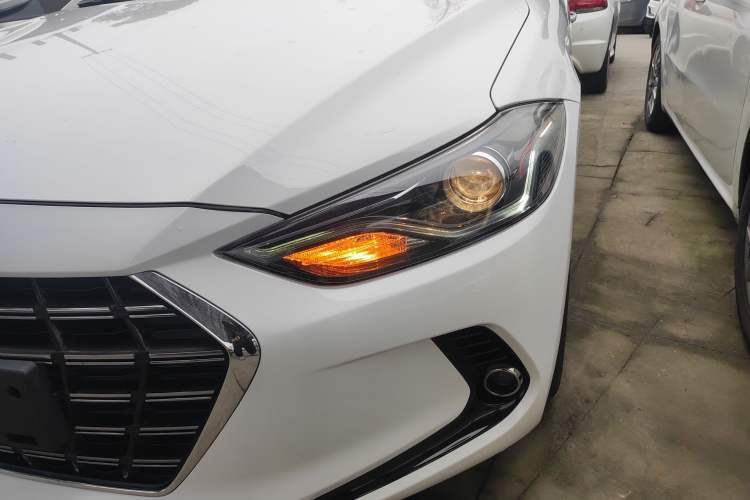 Used Hyundai Elantra (6th Generation / Lingdong) 2019 1.5L CVT ZhiXuan – Elite Version Left Front Headlight