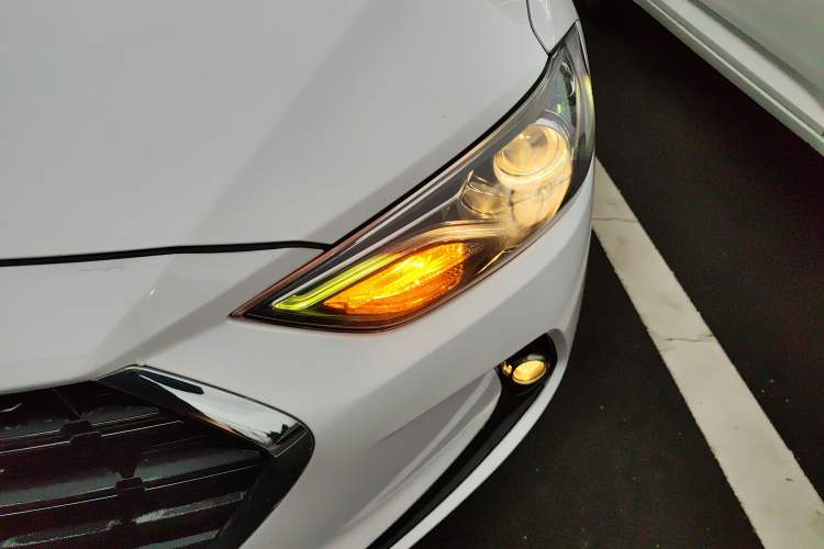 Used Hyundai Elantra (6th Generation / Lingdong) 2019 1.5L CVT ZhiXuan – Elite Version Left Front Headlight