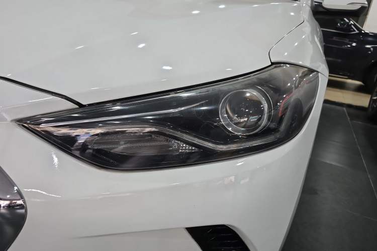 Used Hyundai Elantra (6th Generation / Lingdong) 2019 1.4T Dual-Clutch Xuan Dong · Dynamic Model Left Front Headlight