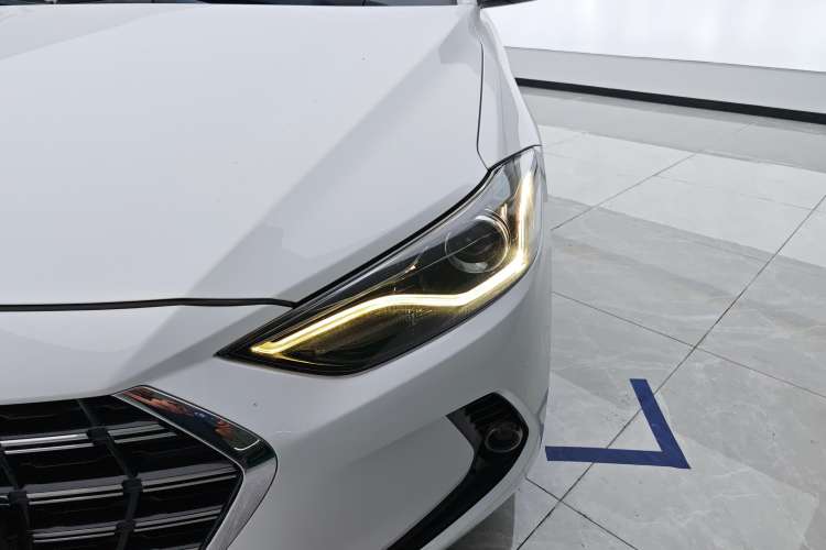 Used Hyundai Elantra (6th Generation / Lingdong) 2019 1.5L CVT ZhiXuan – Elite Version Left Front Headlight