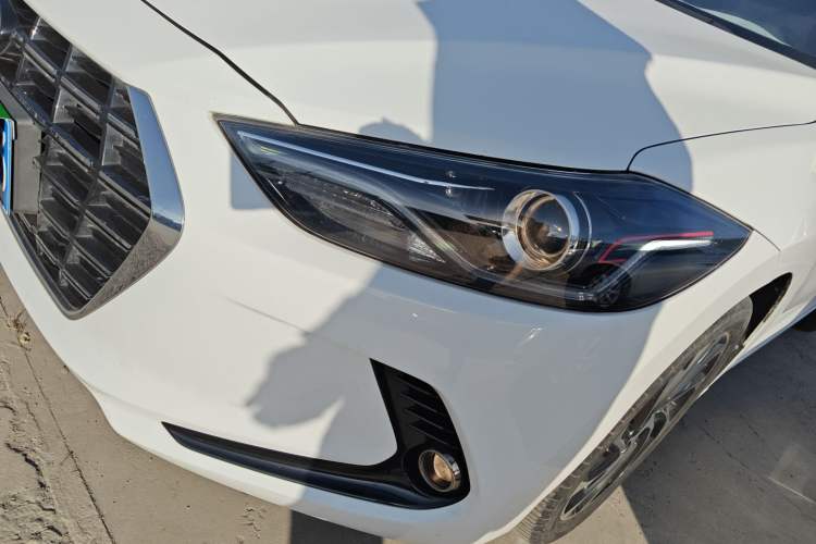 Used Hyundai Elantra (6th Generation / Lingdong) 2019 1.5L CVT ZhiXuan – Elite Version Left Front Headlight
