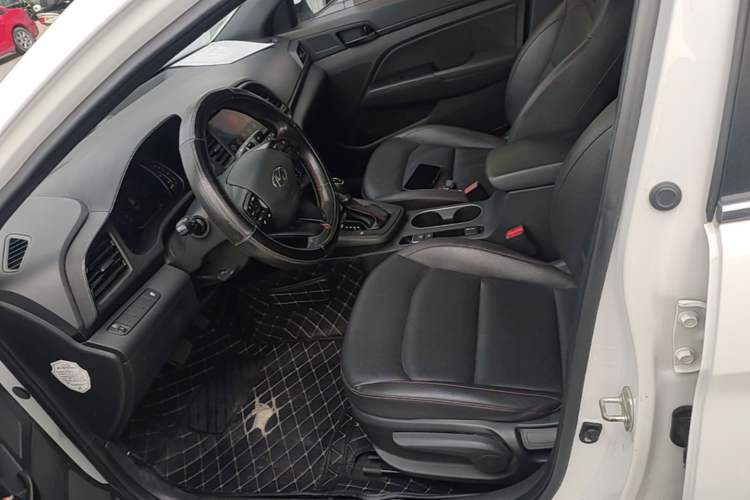 Used Hyundai Elantra (6th Generation / Lingdong) 2019 1.4T Dual-Clutch Xuan Dong · Dynamic Model Left Front Seat